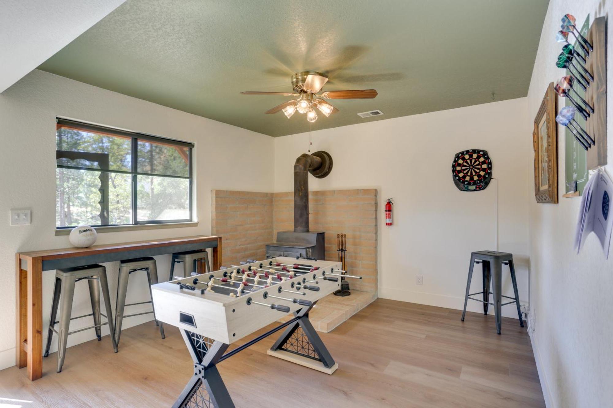 Pet-Friendly Escape With Game Room And Fire Pit! North Fork Kültér fotó